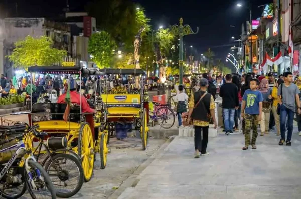 kelebihan dan kekurangan durasi gathering perusahaan