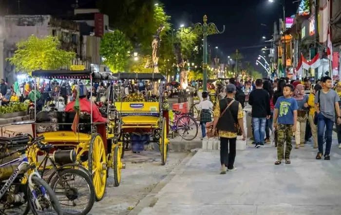 kelebihan dan kekurangan durasi gathering perusahaan