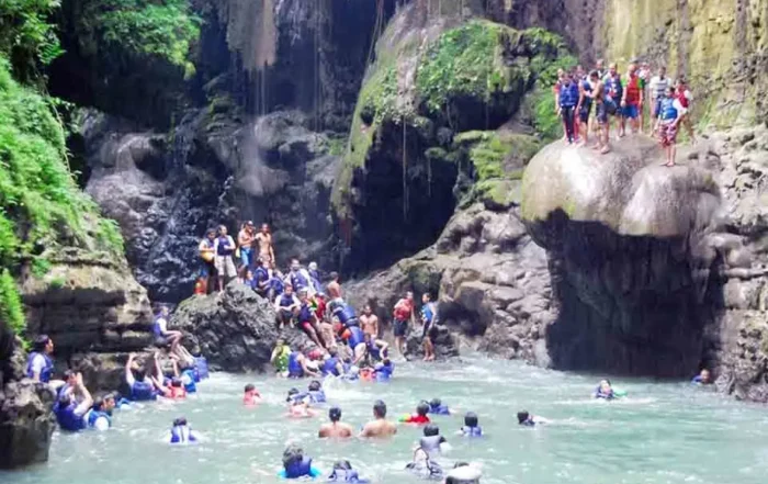 paket body rafting Green Canyon untuk rombongan gathering