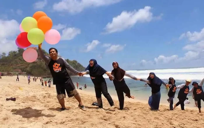 paket outbound dan fun games rombongan di Pantai Pangandaran