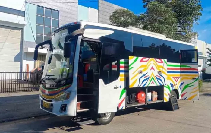 sewa bus pariwisata luar kota