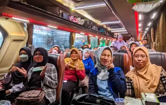 sewa bus pariwisata tangerang murah